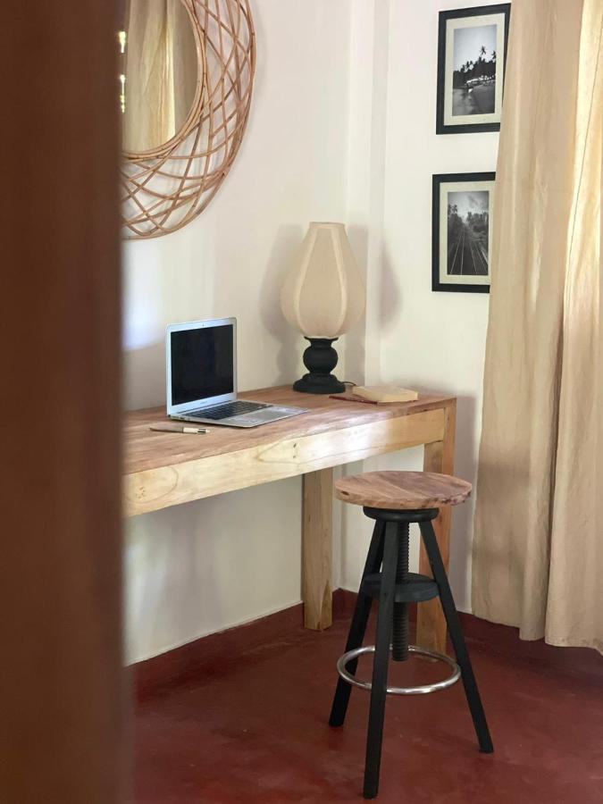 Le Cabanon Apartment Dickwella Exterior photo